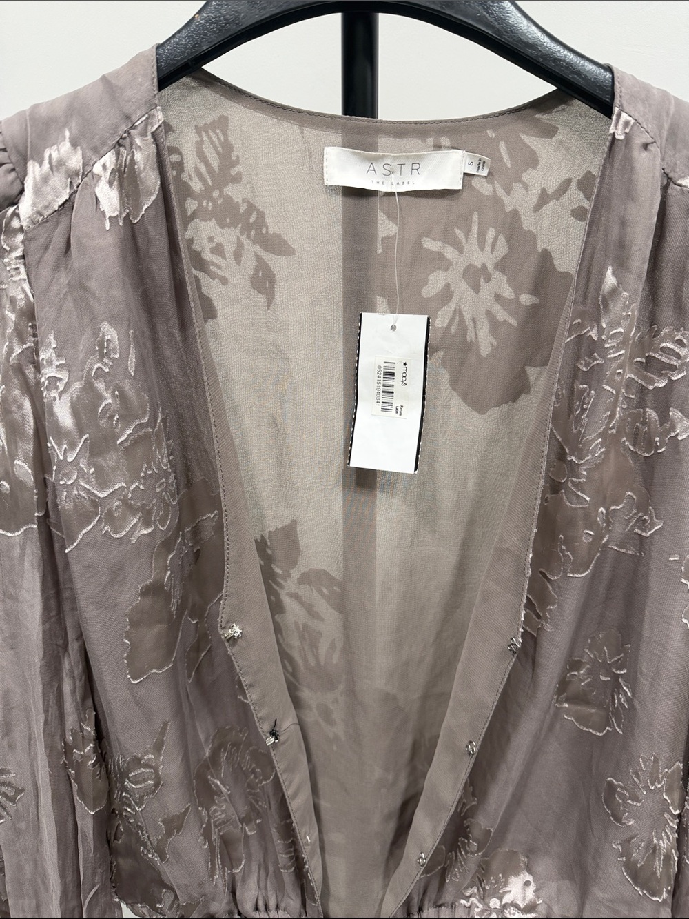 ASTR the Label Tiffany Taupe Floral Silk Crop Top NWT S - Boho